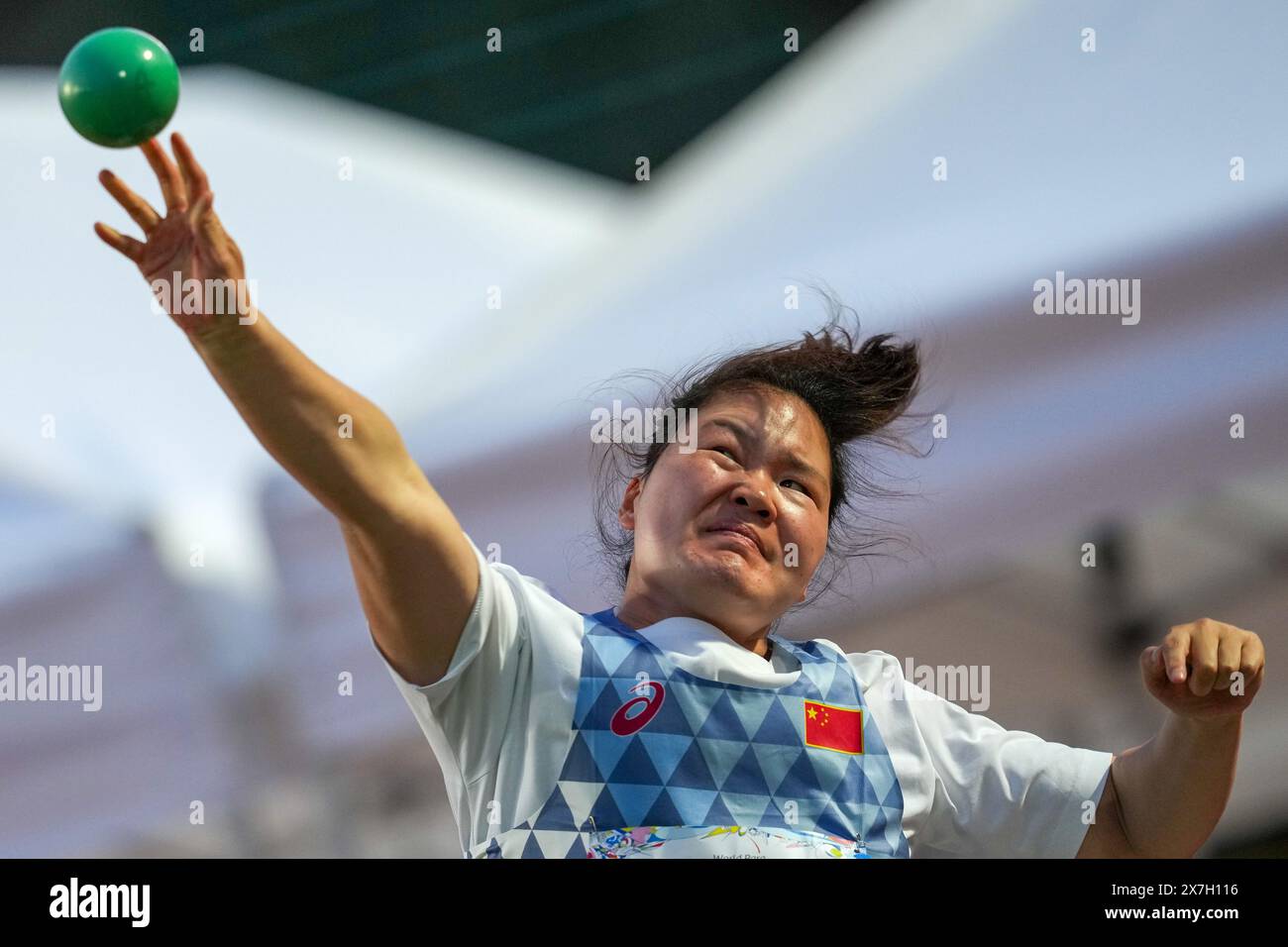 (240520) -- KOBE, May 20, 2024 (Xinhua) -- Zou Lijuan of China competes during the Women's Shot Put F34 Final at the Para Athletics World Championships held in Kobe, Japan, May 20, 2024. (Xinhua/Zhang Xiaoyu) Stock Photo