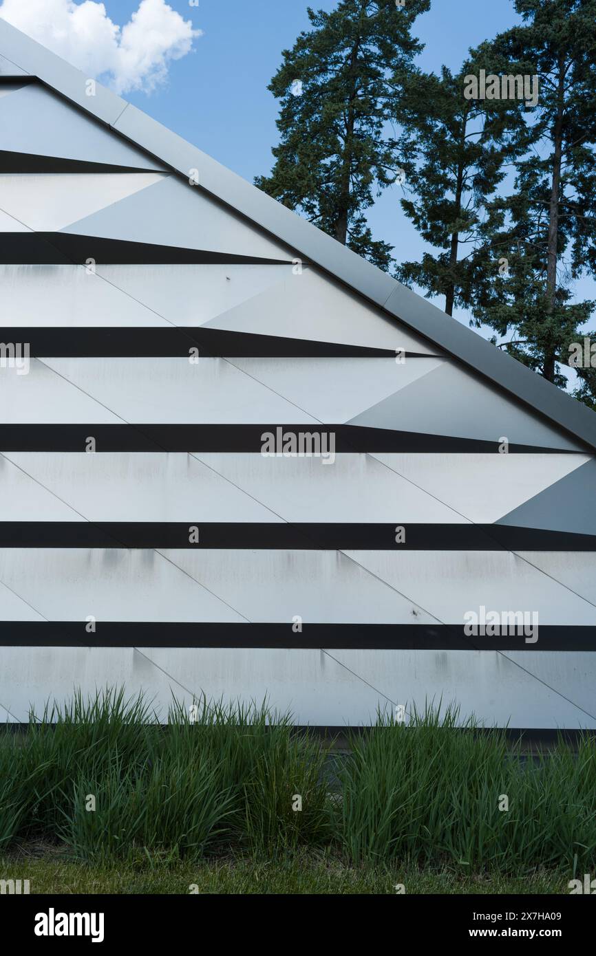 Architectural detail of the exterior of the Eli and Edythe Broad Art Museum on the campus of Michigan State University, East Lansing Michigan USA Stock Photo