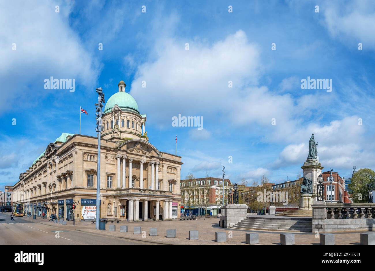City Hall in Queen Victoria Square, Kingston upon Hull, Yorkshire, England, UK Stock Photo