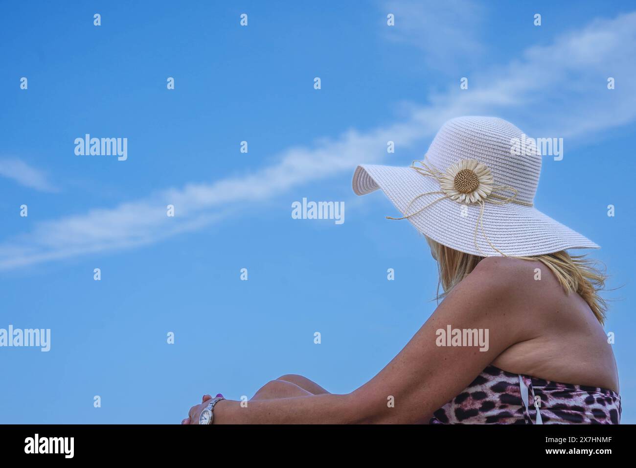 Mature woman in bikini hi-res stock photography and images - Alamy