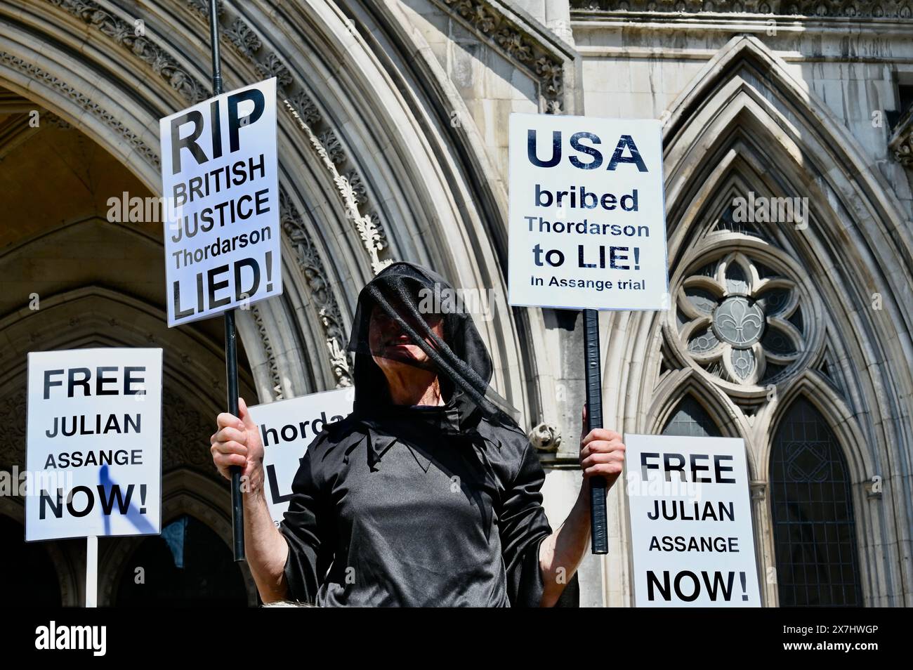 London, UK. 20th May, 2024. Julian Assange, founder of Wikileaks was today granted the right to appeal against extradition to the US following a ruling at the High Court. Credit: michael melia/Alamy Live News Stock Photo