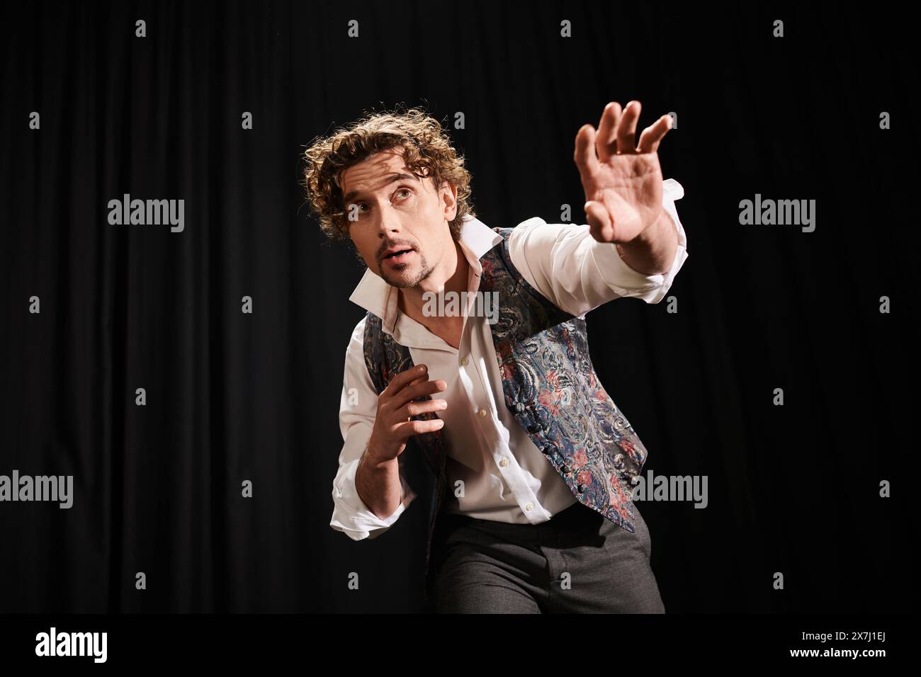 Man in white shirt extends hi-res stock photography and images - Alamy