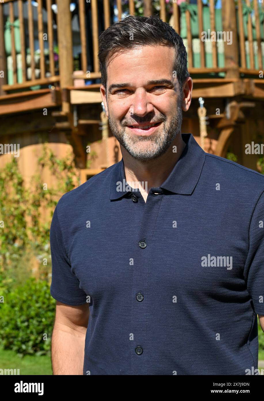Gethin Jones Clothes