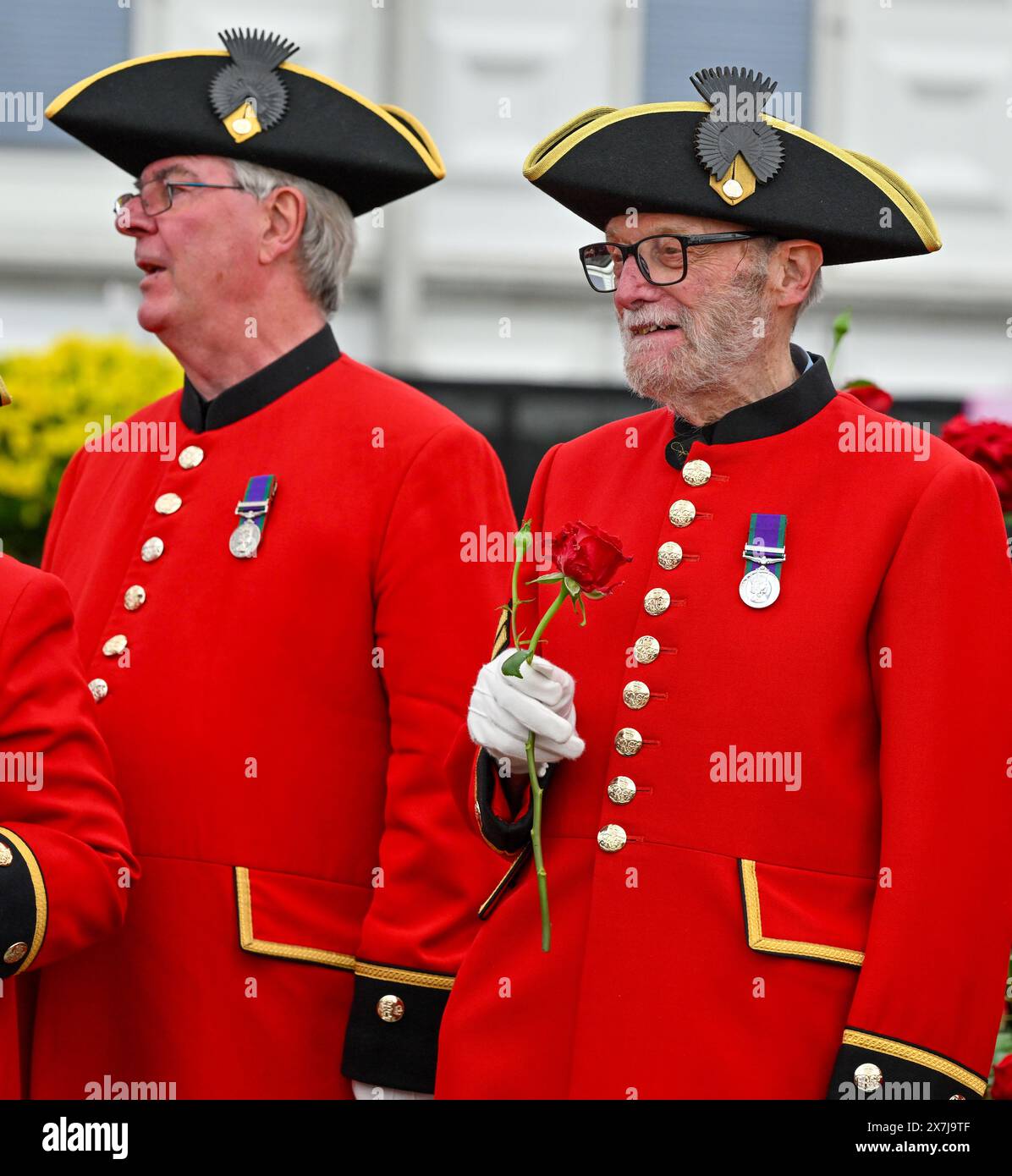 London, UK. 20th May, 2024. Alfie Boe sings with the Chelsea Pensioners ...