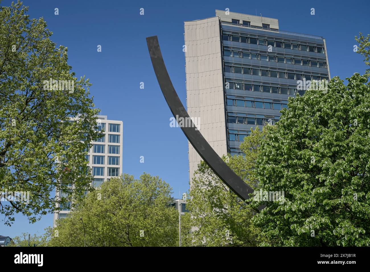 Arc In Berlin Baum bogen hi-res stock photography and images - Alamy