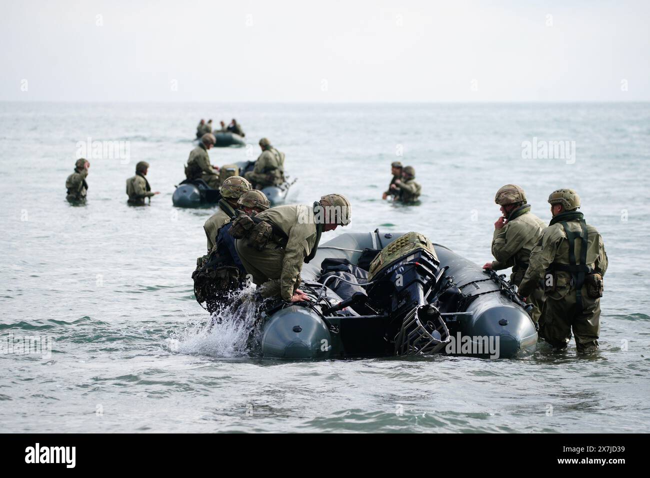 Armed Forces personnel from 47 Commando (Raiding Group) Royal Marines ...