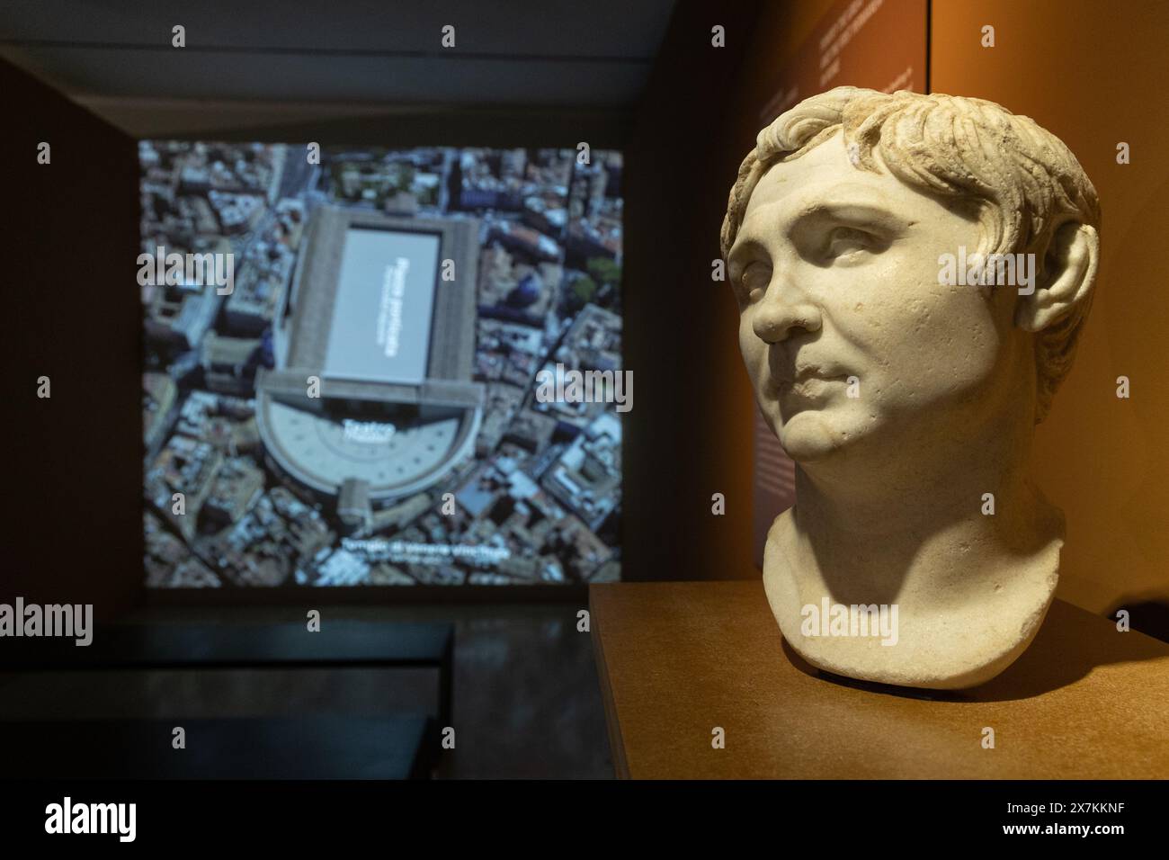 Rome, Italy. 20th May, 2024. Bust of Pompeius "THEATER. Authors, actors and audiences in ancient Rome" exhibition at the Ara Pacis museum in Rome (Photo by Matteo Nardone/Pacific Press) Credit: Pacific Press Media Production Corp./Alamy Live News Stock Photo