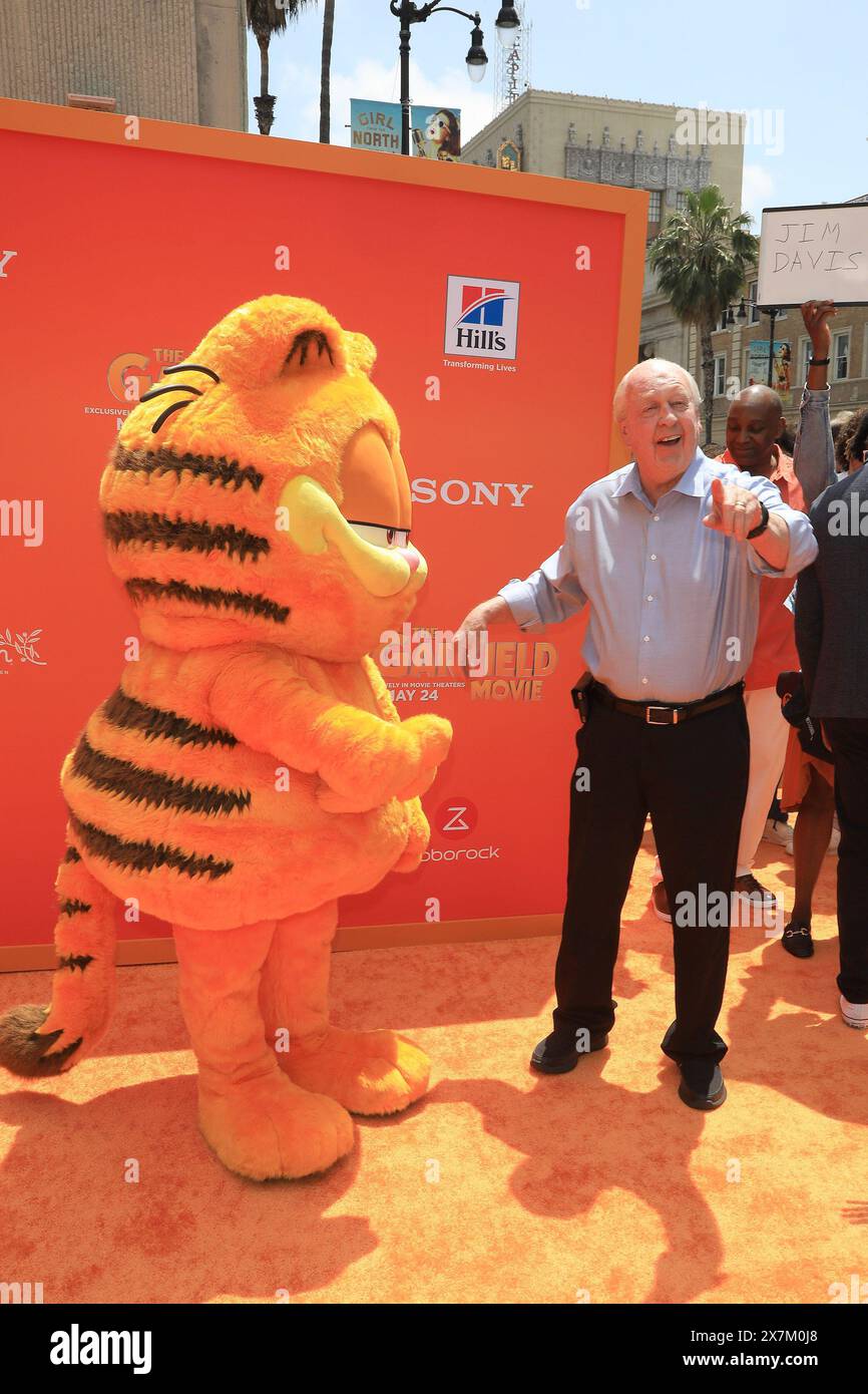 May 19, 2024, Los Angeles, California, USA: Garfield, Jim Davis at the World Premiere of The Garfield Movie at the TCL Chinese Theatre IMAX (Credit Image: © Nina Prommer/ZUMA Press Wire) EDITORIAL USAGE ONLY! Not for Commercial USAGE! Stock Photo