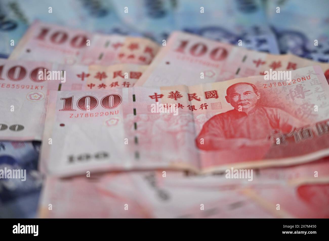 New taiwan dollars hi-res stock photography and images - Alamy