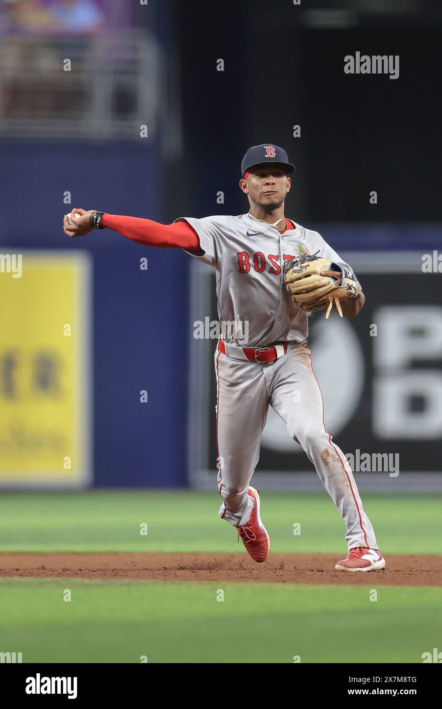 St. Petersburg, Florida, USA. 20th May, 2024. St. Petersburg, FL: Boston Red Sox shortstop Ceddanne Rafaela (43) throws to first on a double play ball hit by .Tampa Bay Rays catcher Ben Rortvedt (30) during an MLB game on May 20, 2024 at Tropicana Field. The Red Sox beat the Rays 5-0. (Credit Image: © Kim Hukari/ZUMA Press Wire) EDITORIAL USAGE ONLY! Not for Commercial USAGE! Credit: ZUMA Press, Inc./Alamy Live News Stock Photo