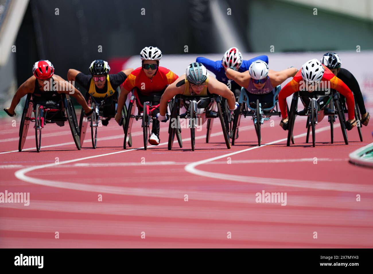 Kobe, Japan. 21st May, 2024. Tian Yajuan (2nd R) of China and her teammate Zhou Zhaoqian (3rd L) compete during Women's 1500m T54 Final at the Para Athletics World Championships held in Kobe, Japan, May 21, 2024. Credit: Zhang Xiaoyu/Xinhua/Alamy Live News Stock Photo