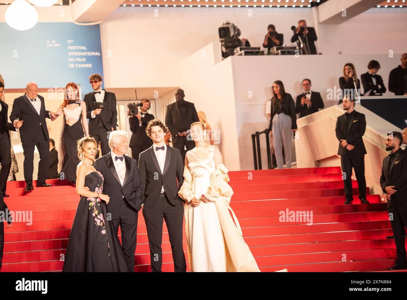 Cannes, France. 17th May, 2024. Richard Gere, Allejandra Silva, Homer James Jigme Gere and Uma Thurman attend the 'Oh, Canada' Red Carpet at the 77th annual Cannes Film Festival at Palais des Festivals. Credit: SOPA Images Limited/Alamy Live News Stock Photo