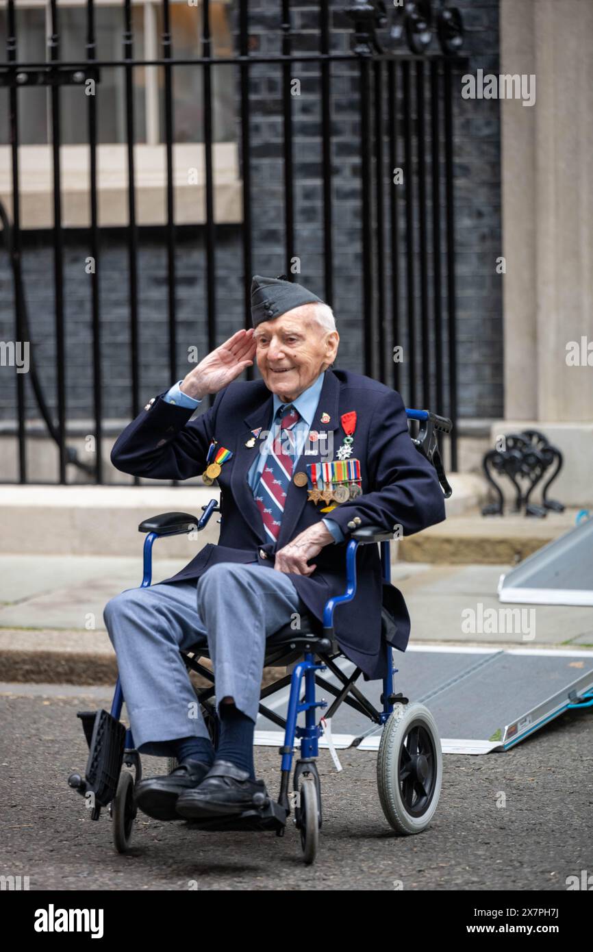 London, UK. 21st May, 2024. D Day commemorations in Downing Street London UK Veteran Bernard Morgan, RAF Sargent Credit: Ian Davidson/Alamy Live News Stock Photo
