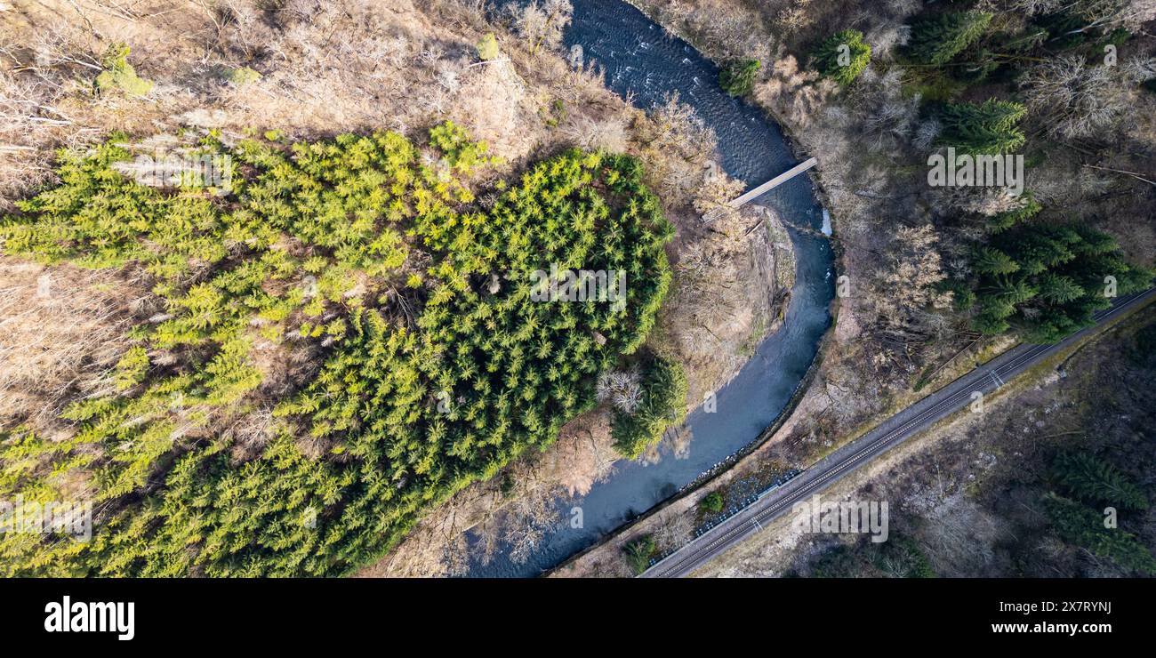 Rottweil, Germany, 2nd Mar 2024:View of the Neckar river and the railway line running alongside it. (Photo by Andreas Haas/dieBildmanufaktur) Stock Photo