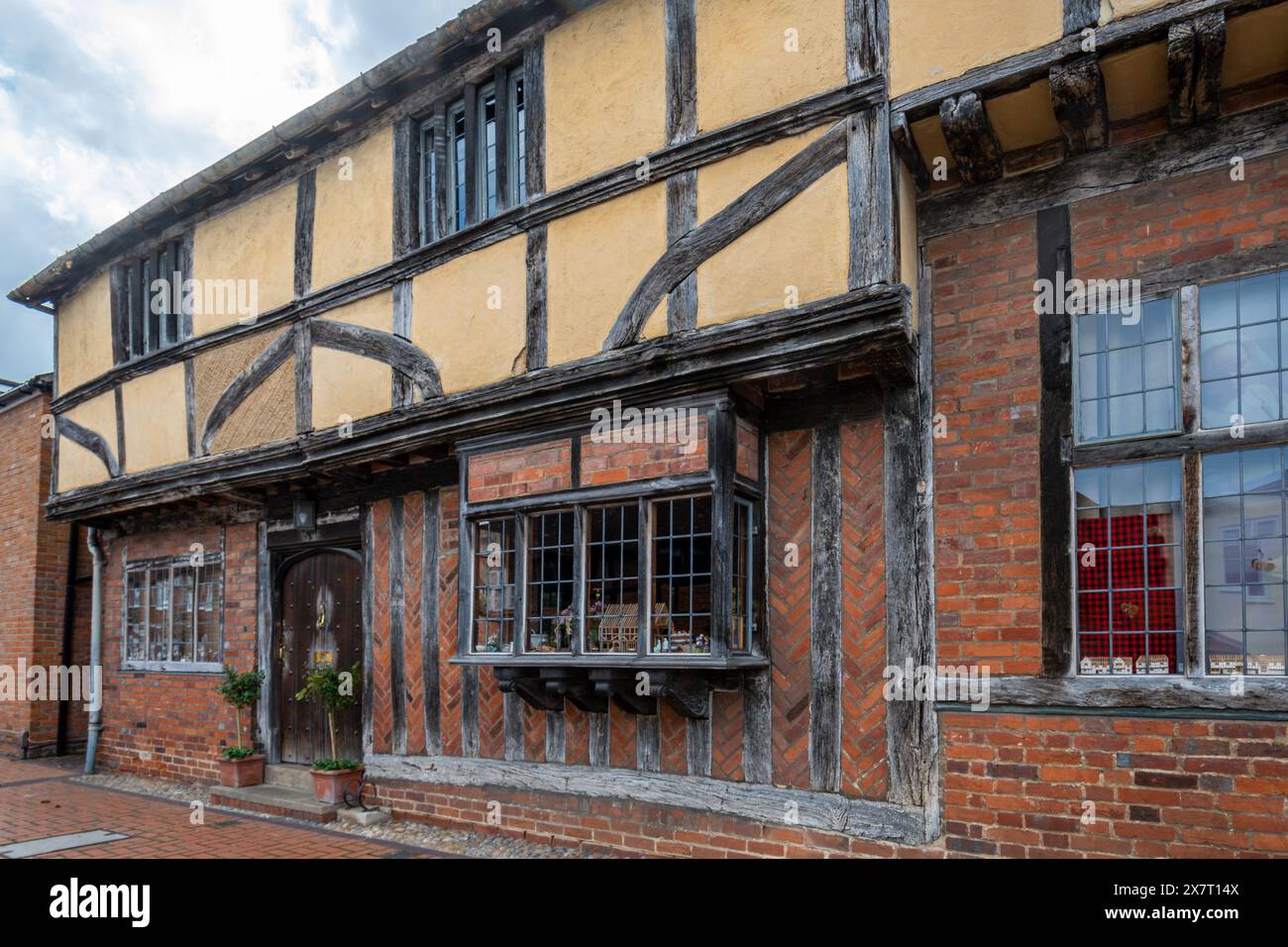 Historic timber-framed cottages in Rose Street, Wokingham, Berkshire, England, UK Stock Photo