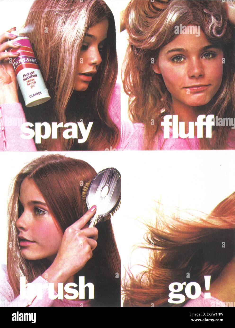 1973 Clairol Psssst Instant Shampoo ad - 'Susan Dey' sprays, fluffs, brush and go. Stock Photo