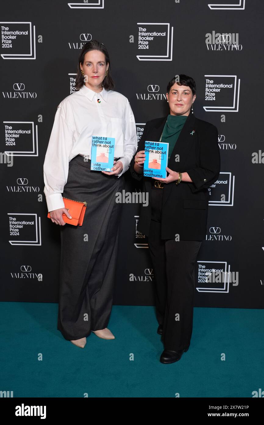Jente Posthuma (left) and Sarah Timmer Harvey attending the International Booker Prize 2024 winner announcement at Tate Modern, London. Picture date: Tuesday May 21, 2024. Stock Photo
