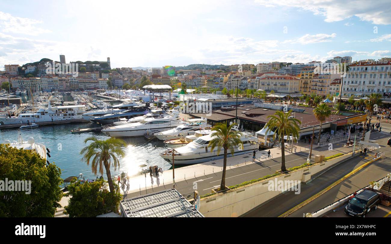 Cannes, Frankreich. 20th May, 2024. Cannes, France - May 21, 2024: 77th Cannes Film Festival with general Atmosphere, Palais des Festivals, Mandoga Media Germany, Mer, Sea, Meer, Yacht, Yachts, Yachten, Credit: dpa/Alamy Live News Stock Photo