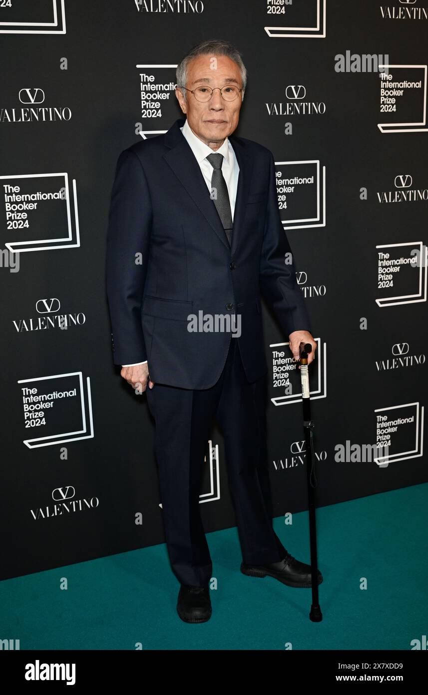 LONDON, ENGLAND - MAY 21 2024: Author Hwang Sok-yong with the shortlisted book 'Mater 2-10' attends The International Booker Prize 2024 announcement at Tate Modern in London, England. Credit: See Li/Picture Capital/Alamy Live News Stock Photo