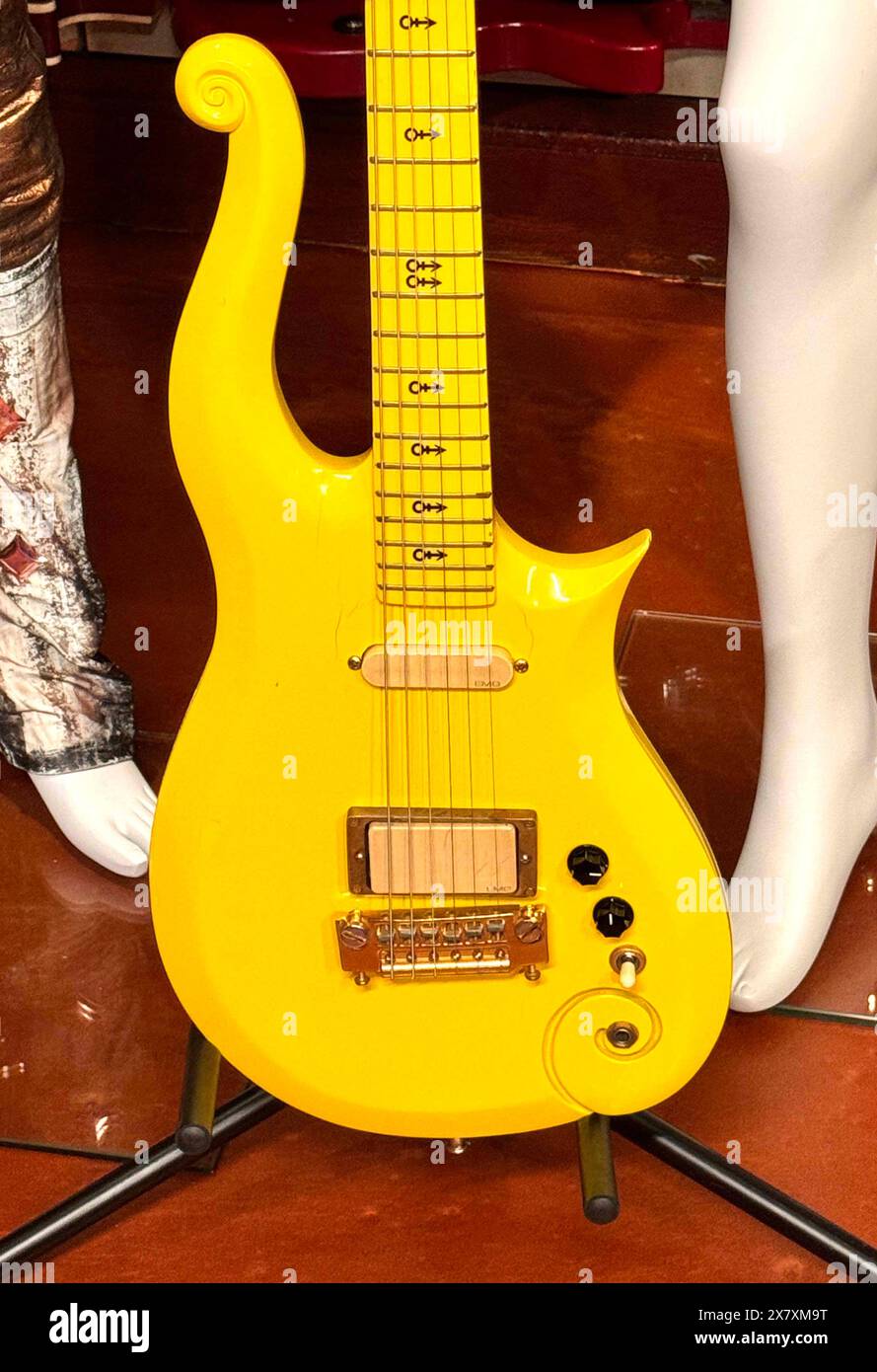 New York, New York, USA. 21st May, 2024. Prince's stage played yellow Cloud 3' electric guitar, estimate $400,000 - $600,000, seen during the ''˜Music Icons' Julien's Auctions press preview held at the Hard Rock Cafe. (Credit Image: © Nancy Kaszerman/ZUMA Press Wire) EDITORIAL USAGE ONLY! Not for Commercial USAGE! Stock Photo