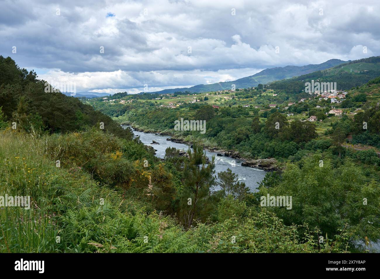 Malgo Rivers Melgaco Footbridges | Trail of the Marginal Routes of the Miño River ...