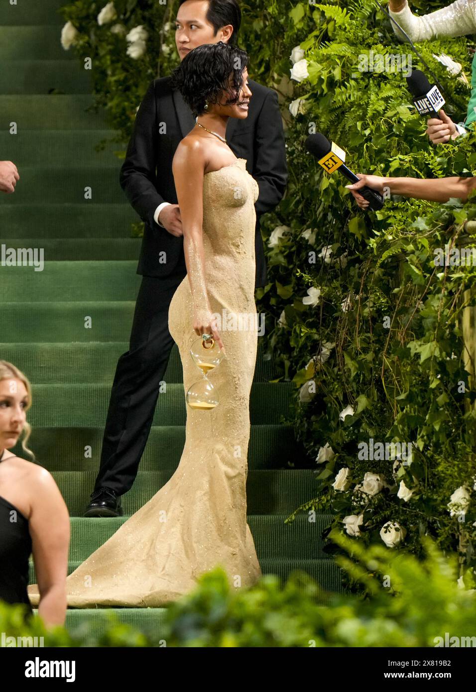 Celebrities arrive at the 2024 Met Gala Celebrating 'Sleeping Beauties: Reawakening  Fashion' Featuring: Tyla Where: New York, New York, United States When: 06  May 2024 Credit: Jennifer Graylock/INSTARimages Stock Photo - Alamy