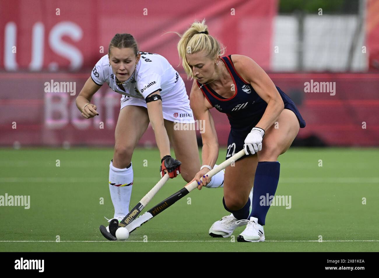 Antwerp, Belgium. 22nd May, 2024. Belgium's Delphine Marien and US' Jacqueline Sumfest fight for the ball during a hockey game between Belgian national team Red Panthers and The United States, match 5/16 in the group stage of the 2024 Women's FIH Pro League, Wednesday 22 May 2024, in Antwerp. BELGA PHOTO DIRK WAEM Credit: Belga News Agency/Alamy Live News Stock Photo