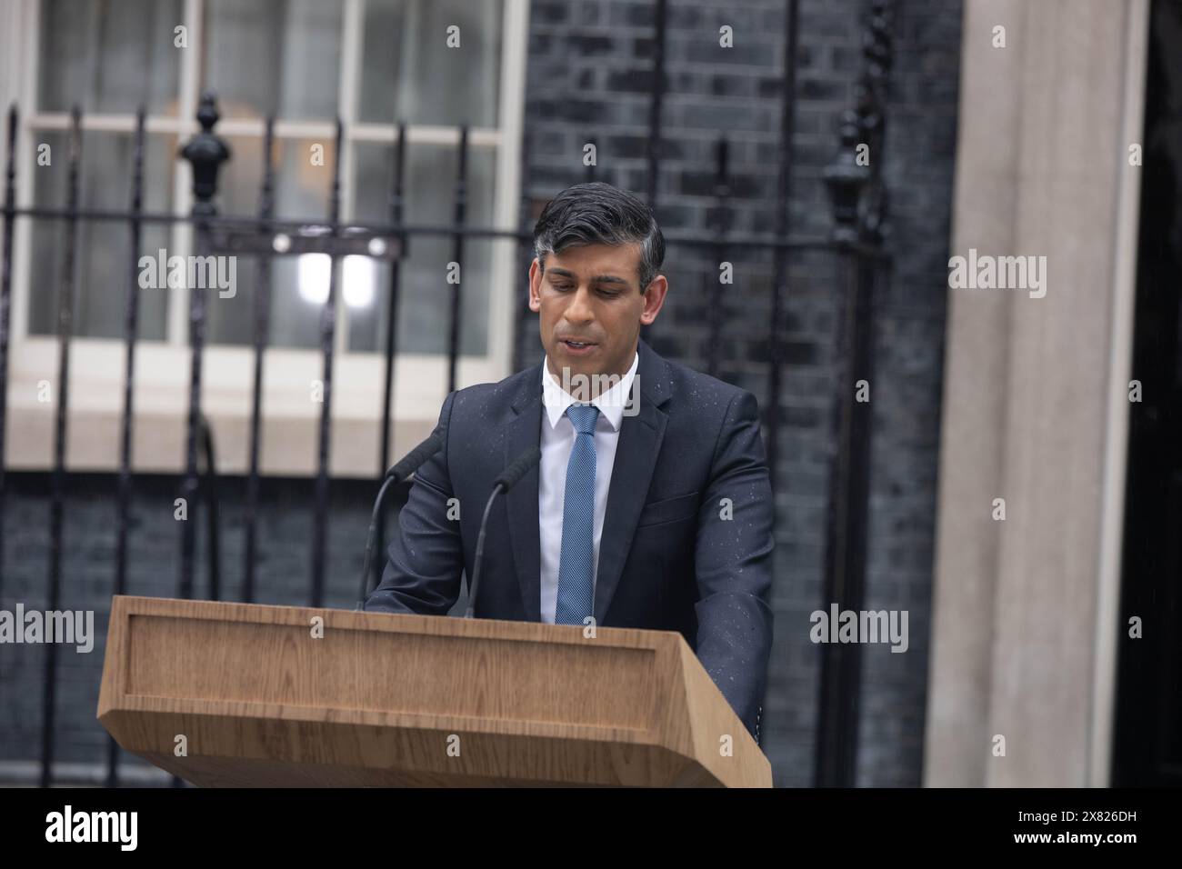 London, UK. 22nd May, 2024. Rishi Sunak, Prime Minister, announces a general election on the 4th July 2024 outside 10 Downing Street London uk Credit: Ian Davidson/Alamy Live News Stock Photo