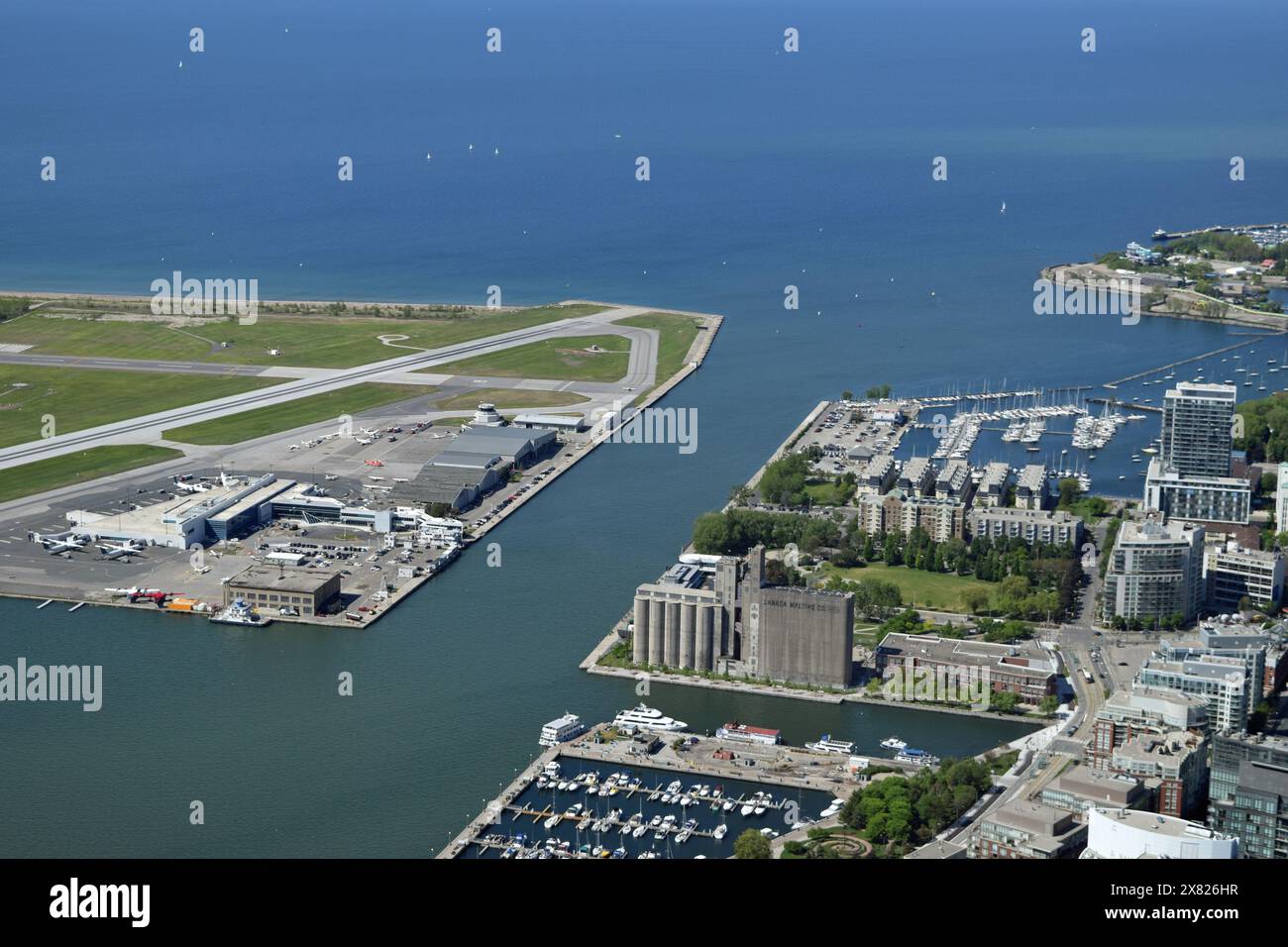 Airport, Harbour and Lake Ontario, Toronto, Canada as viewed from CN Tower Stock Photo