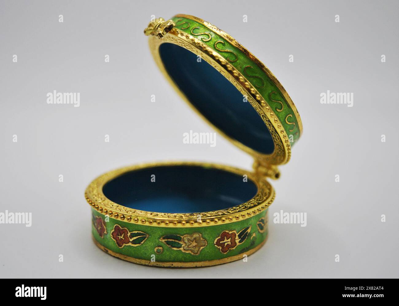 Trinket box hi-res stock photography and images - Alamy