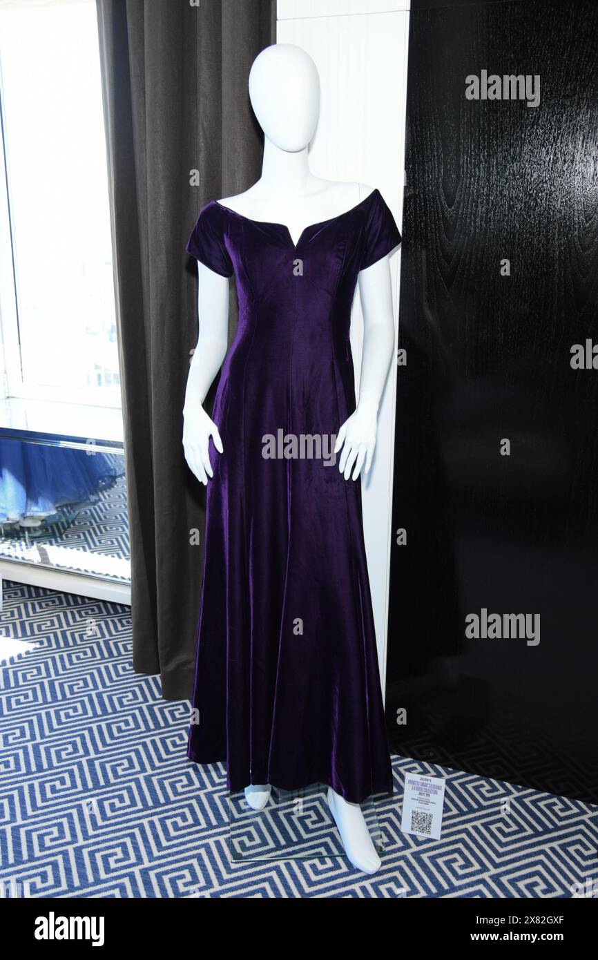 caroline charles evening dresses CAROLINE CHARLES, vintage 1980s evening dress ball gown, Made in England,  Neiman Marcus Black formal dress main image 0