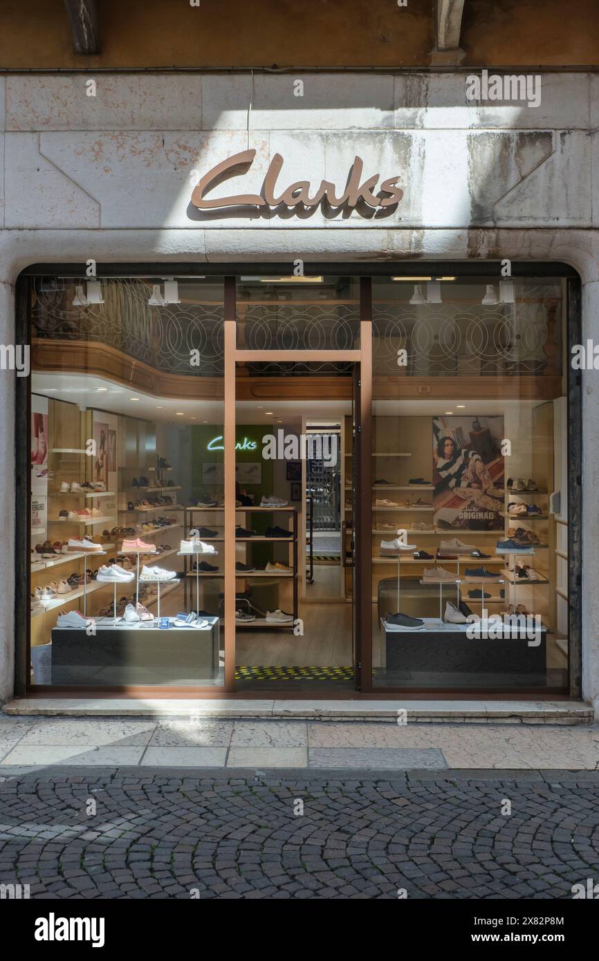 clarks shop
