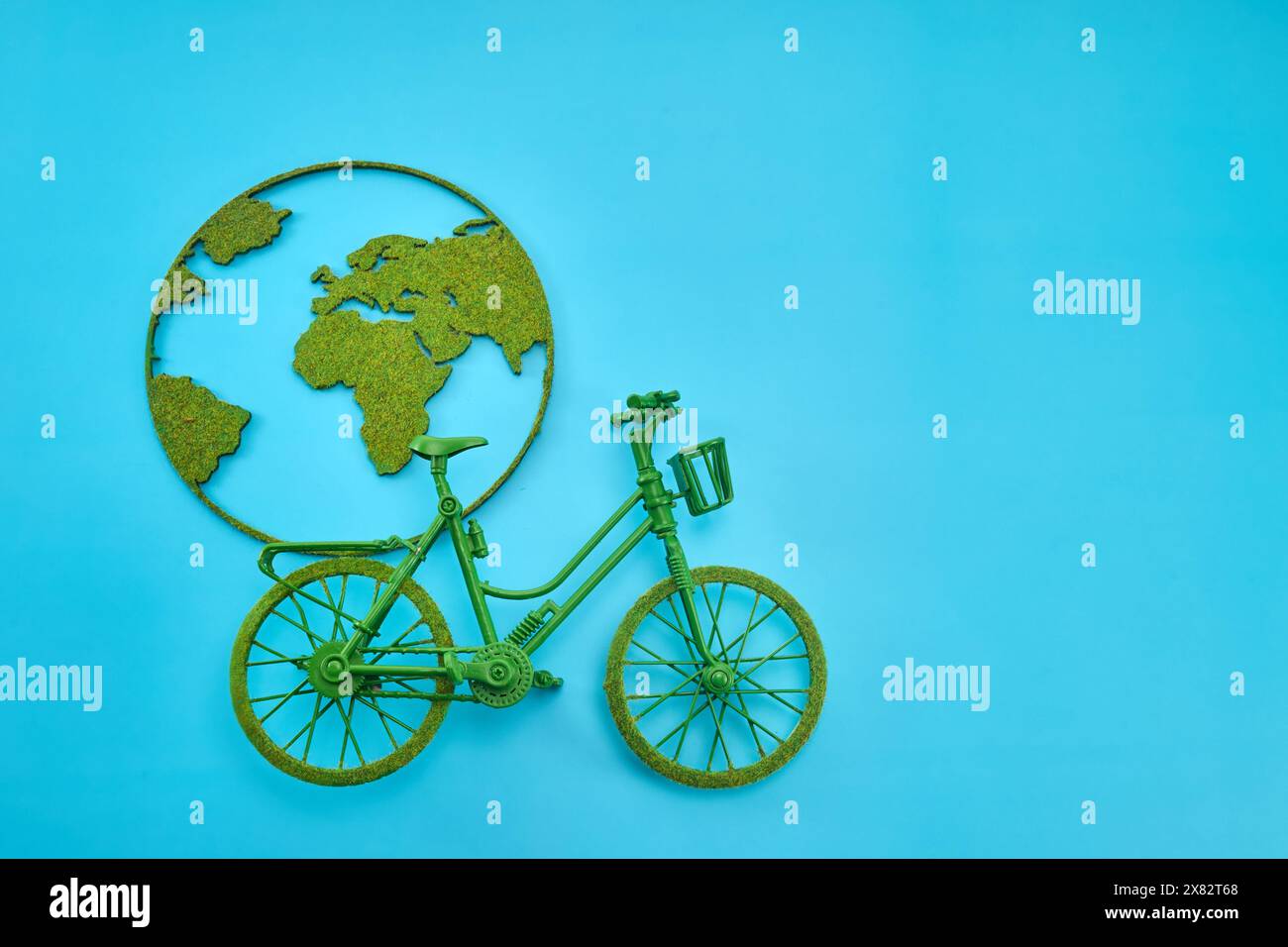 World map with blue background hi-res stock photography and images - Alamy