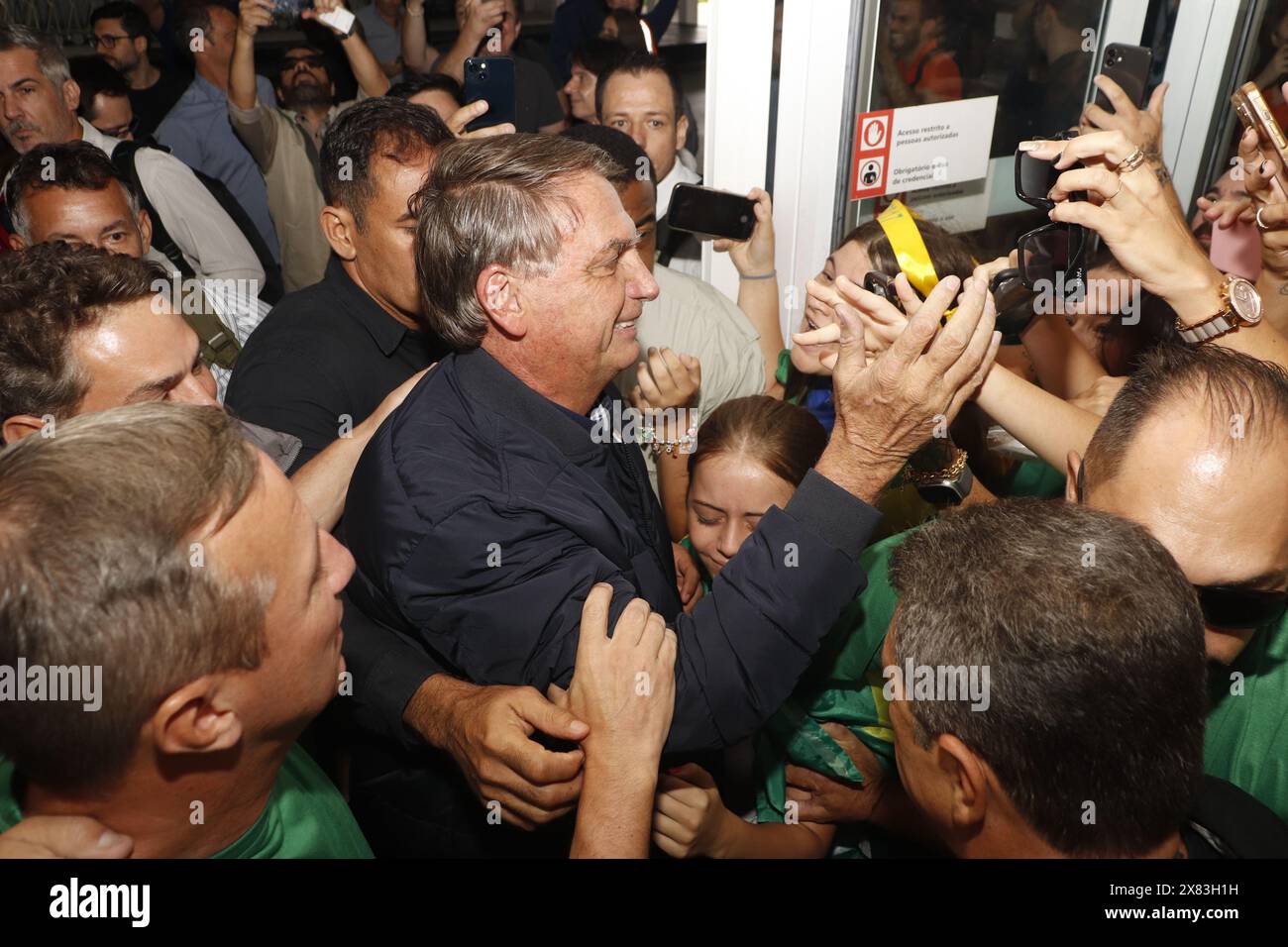May 22, 2024, Passo Fundo, Rio Grande Do Sul, Brasil: PASSO FUNDO (RS), 03/05/2024 - POLITICA/BOLSONARO/EXPODIRETO - Former president Jair Bolsonaro arrives in the city and is received by supporters this Tuesday (05). Then, Bolsonaro headed to Nao-me-Toque/RS to visit Expodireto, the largest agribusiness fair in Rio Grande do Sul. (Foto: Rafael Dalbosco/Thenews2/Zumapress) (Credit Image: © Rafael Dalbosco/TheNEWS2 via ZUMA Press Wire) EDITORIAL USAGE ONLY! Not for Commercial USAGE! Stock Photo