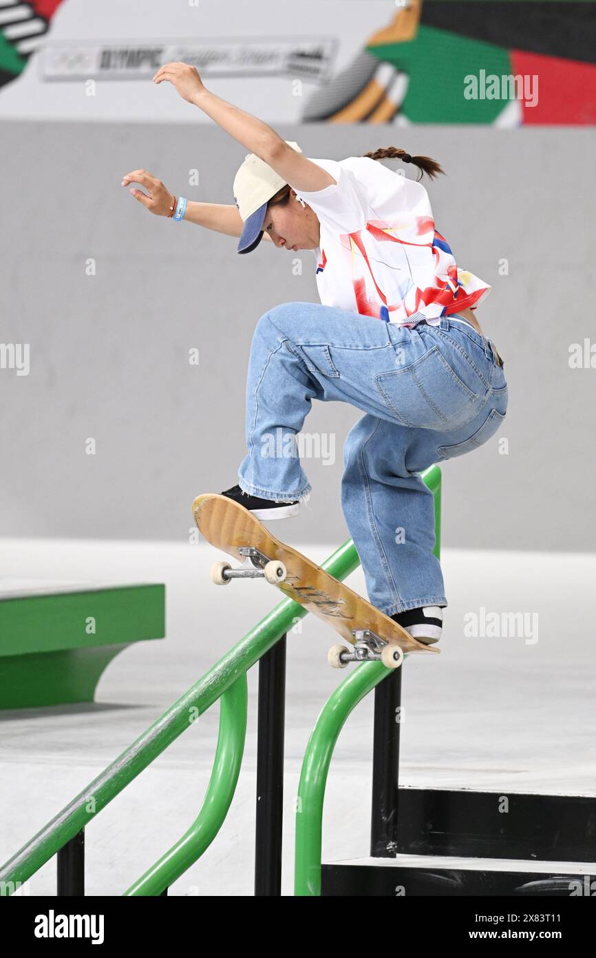 Wenhui zeng of china hi-res stock photography and images - Alamy