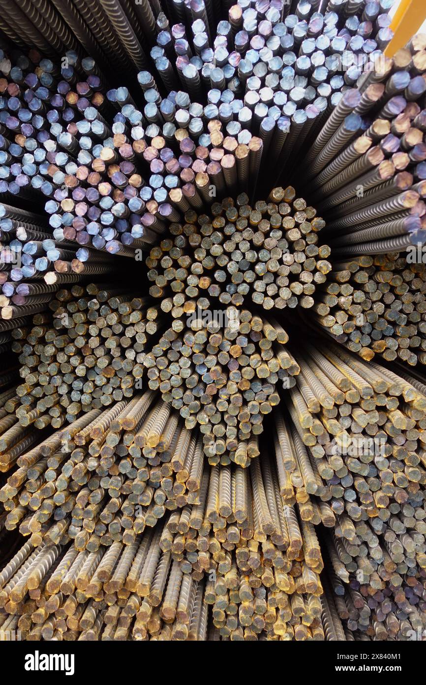 Metal Blanks 200 Antique Bronze Tone 13/16 Inch Round Metal