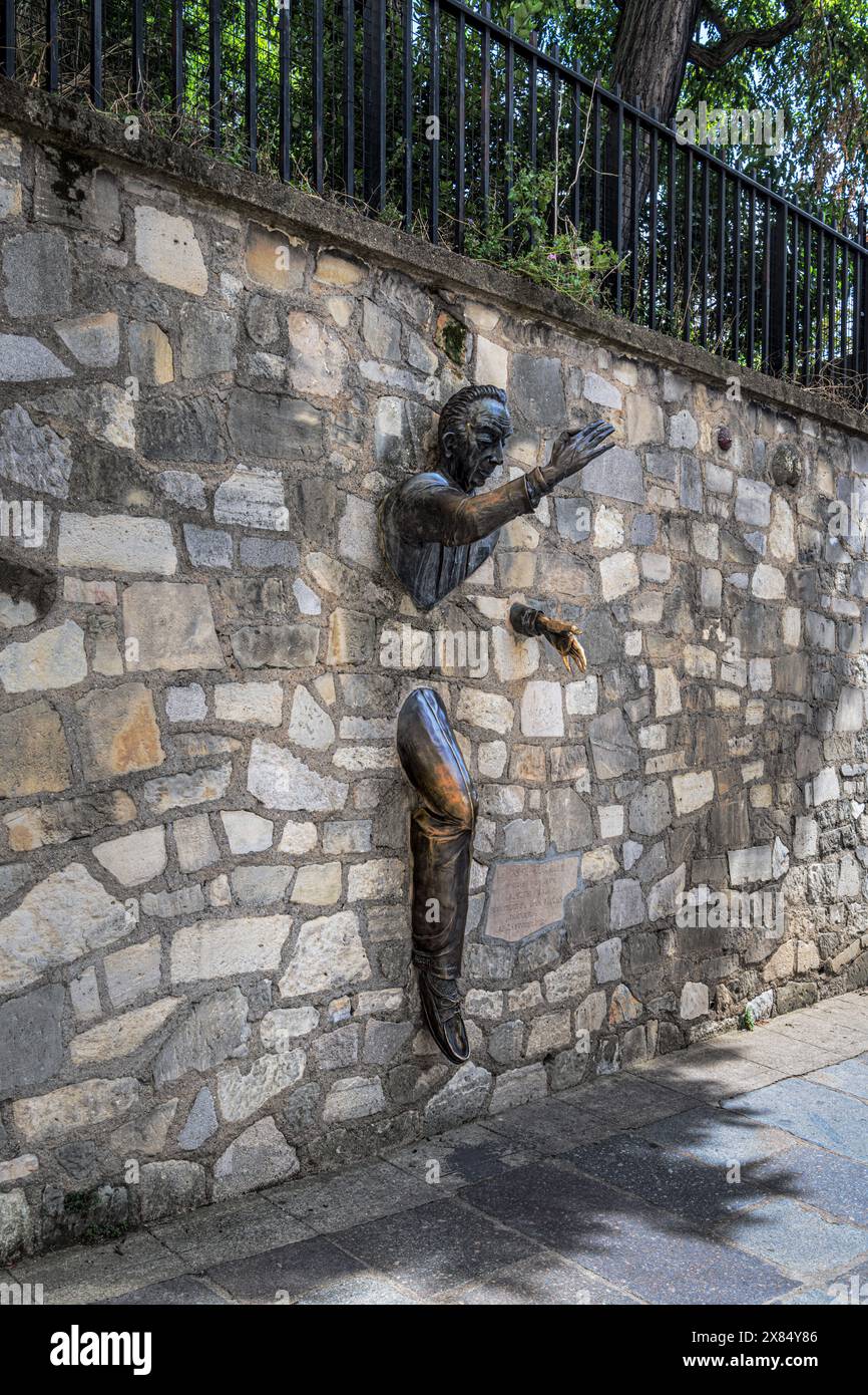 The man who passes through walls, Montmartre, Paris Stock Photo