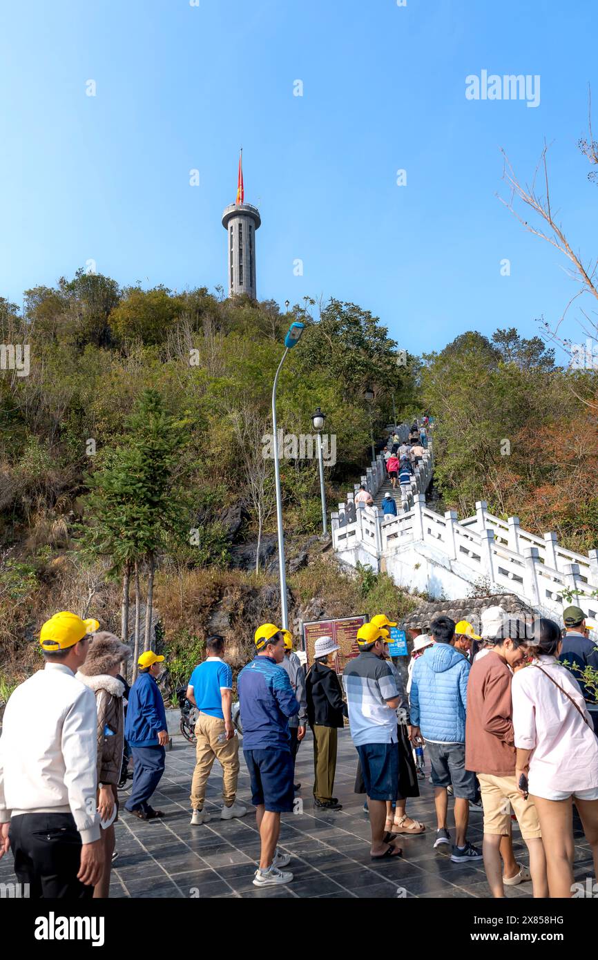 Road to Lung Cu flagpole, Dong Van, Ha Giang, Vietnam February 22