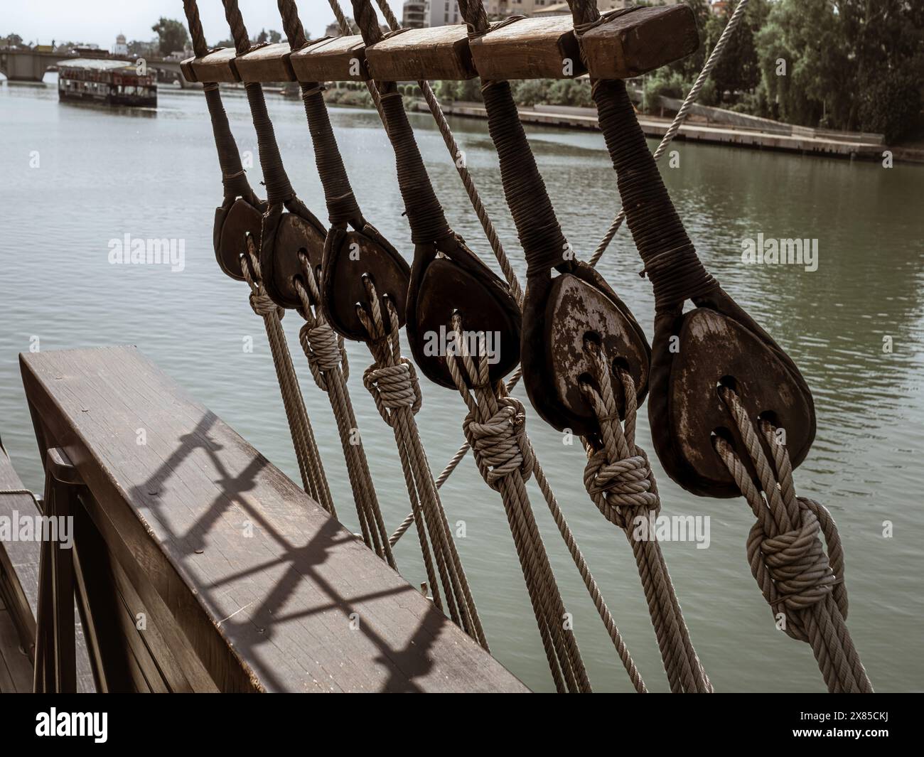 Spanish Block Rigging Ropes old fashioned frigate hi-res stock photography and images - Alamy