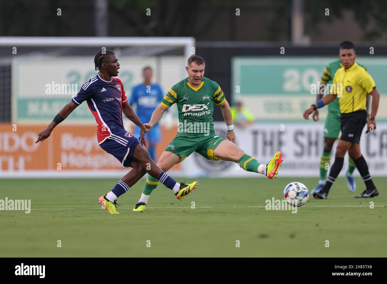 St. Petersburg, Florida, USA. 22nd May, 2024. Tampa Bay Rowdies midfielder Lewis Hilton (4) tries to block a pass from FC Dallas forward Tsiki Ntsabeleng (16) during the Lamar Hunt U.S. Open cup round of sixteen game on May 22, 2024 at Al Lang Stadium . FC Dallas beat the Rowdies 2-1. (Credit Image: © Kim Hukari/ZUMA Press Wire) EDITORIAL USAGE ONLY! Not for Commercial USAGE! Stock Photo