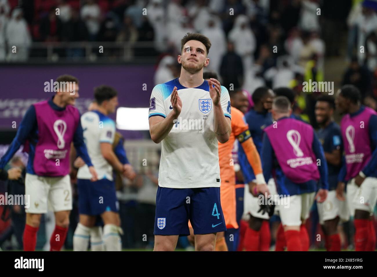 Doha, Qatar. 10th. Dicember 2022. Declan Rice greet the fans during the ...
