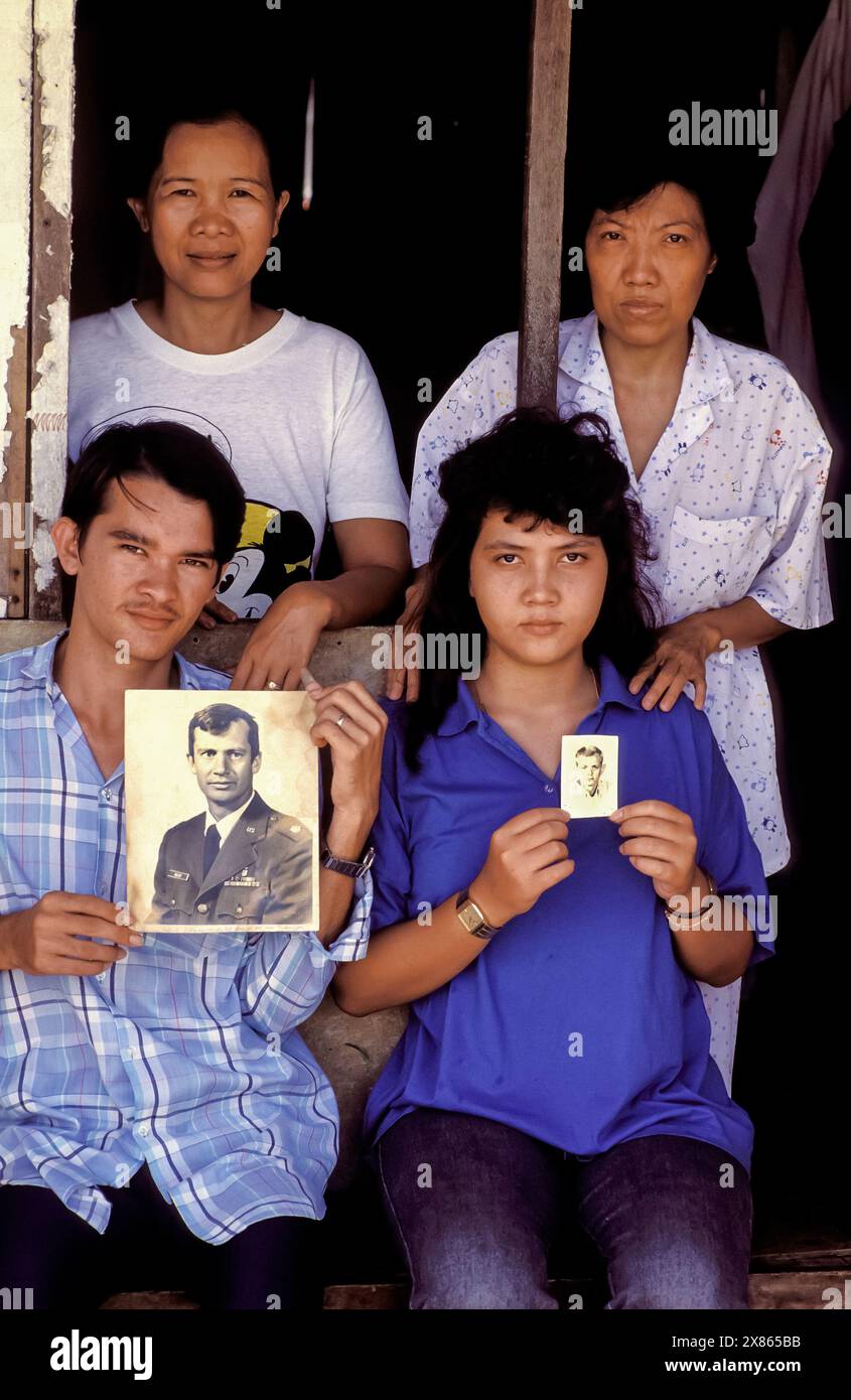 Vietnamese american woman hi-res stock photography and images - Alamy, image size:845x1390