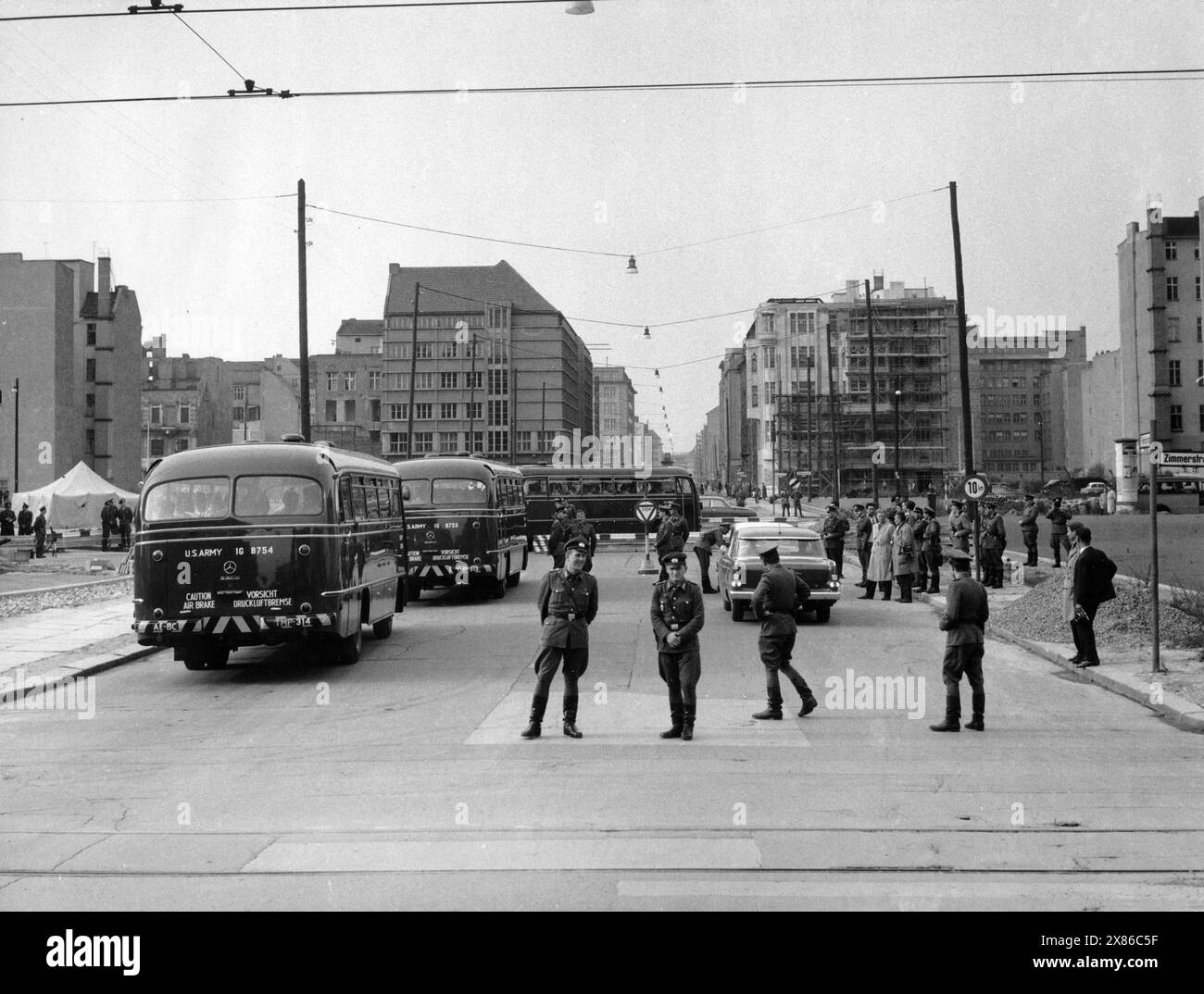 U bahn uhr Black and White Stock Photos &amp; Images - Alamy