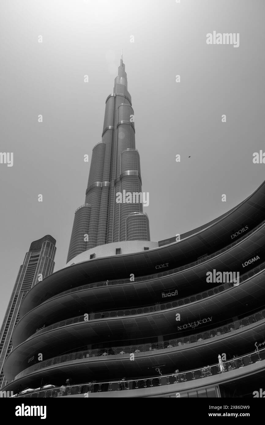 the tallest building in the world the Burj Khalifa in Dubai Stock Photo Alamy