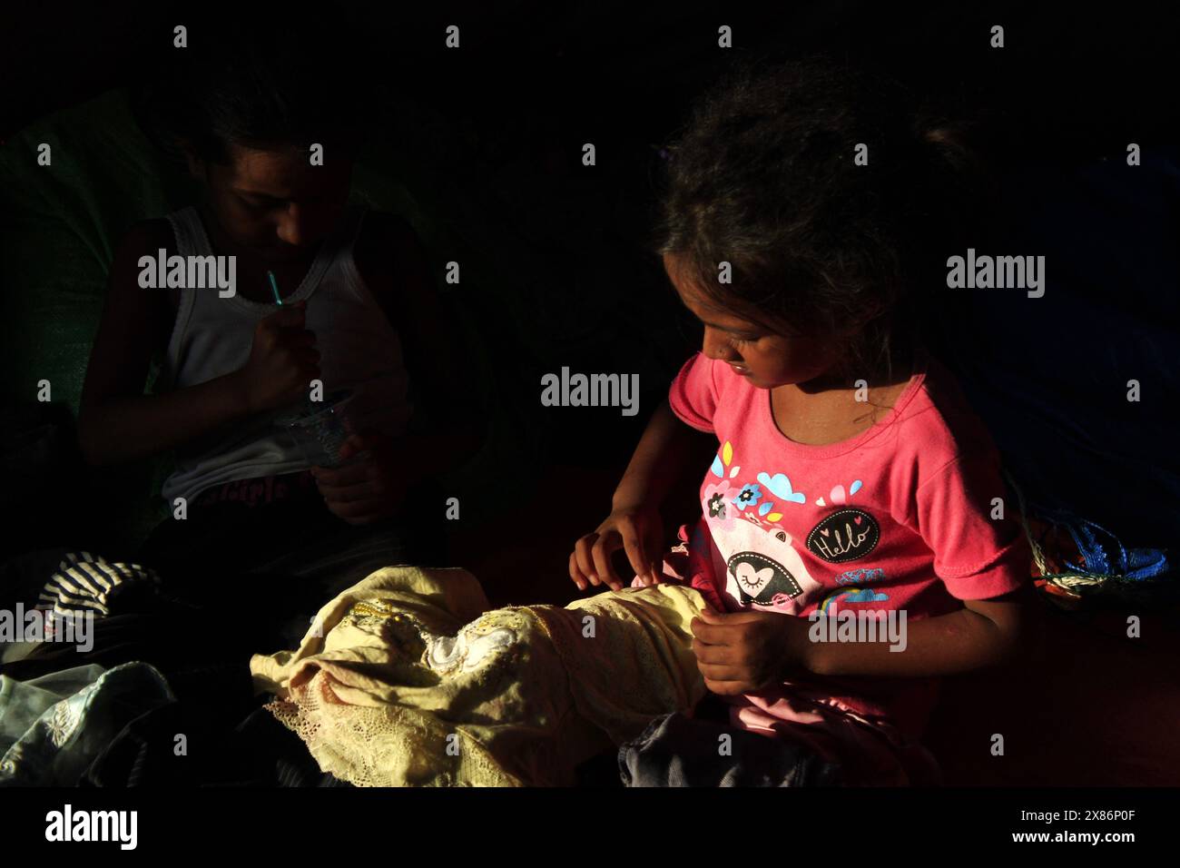 Medan Selayangh, North Sumatra, Indonesia. 23rd May, 2024. one of the Rohingya ethnic children from Mnyamar is in a makeshift tent, in the coastal area of ''‹''‹Tanjung Pura Indonesia, Kwala Langkat village, North Sumatra, 23 May 2024 (Credit Image: © Kartik Byma/ZUMA Press Wire) EDITORIAL USAGE ONLY! Not for Commercial USAGE! Stock Photo