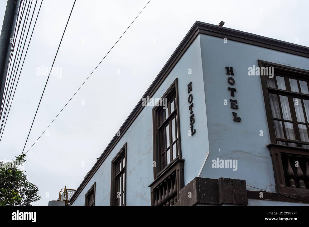 View colonial style hotel hi-res stock photography and images - Alamy