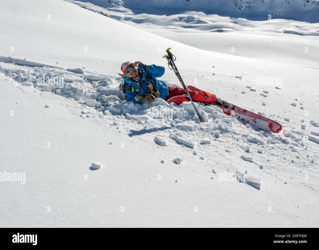 Man falling down skiing hi-res stock photography and images - Alamy