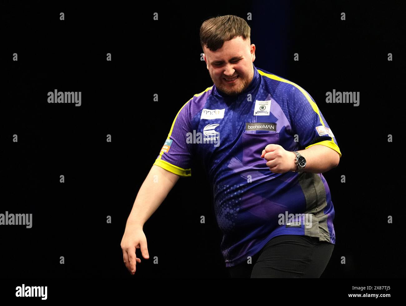 luke-littler-celebrates-victory-in-the-semi-final-match-against-michael