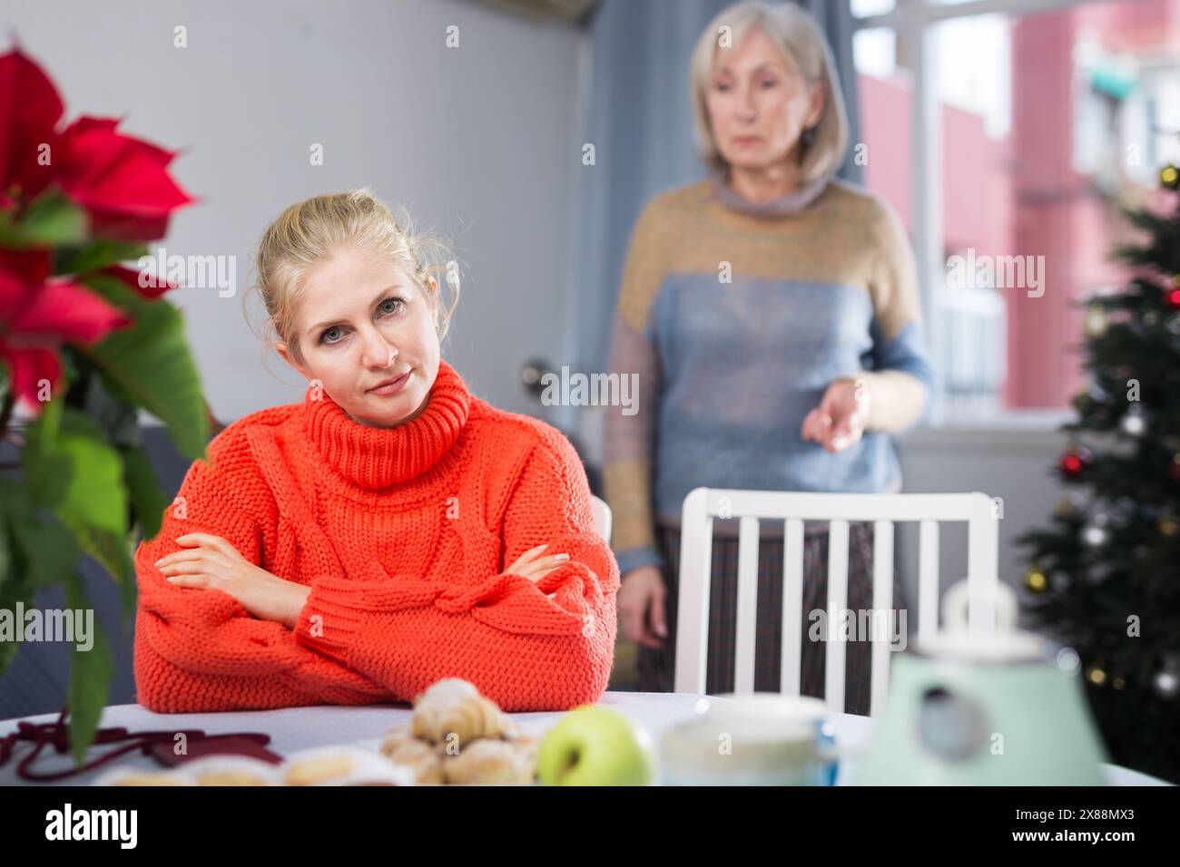 Mature woman scoldshi res stock photography and images Alamy
