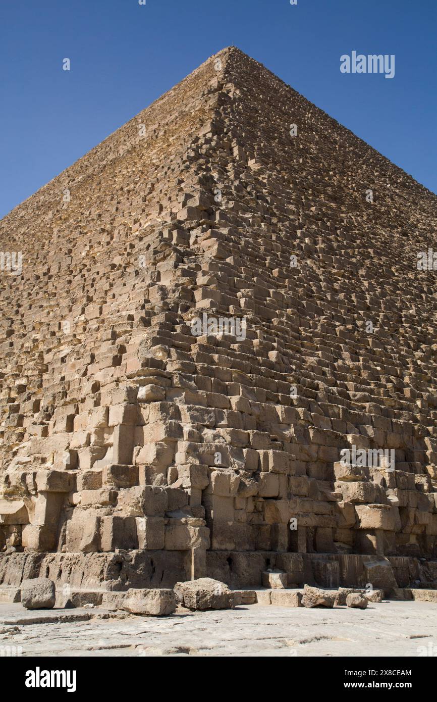 Great Pyramid of Cheops, The Giza Pyramids, Giza, Egypt Stock Photo - Alamy
